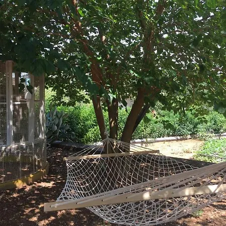 Agrilia Maison * Razata